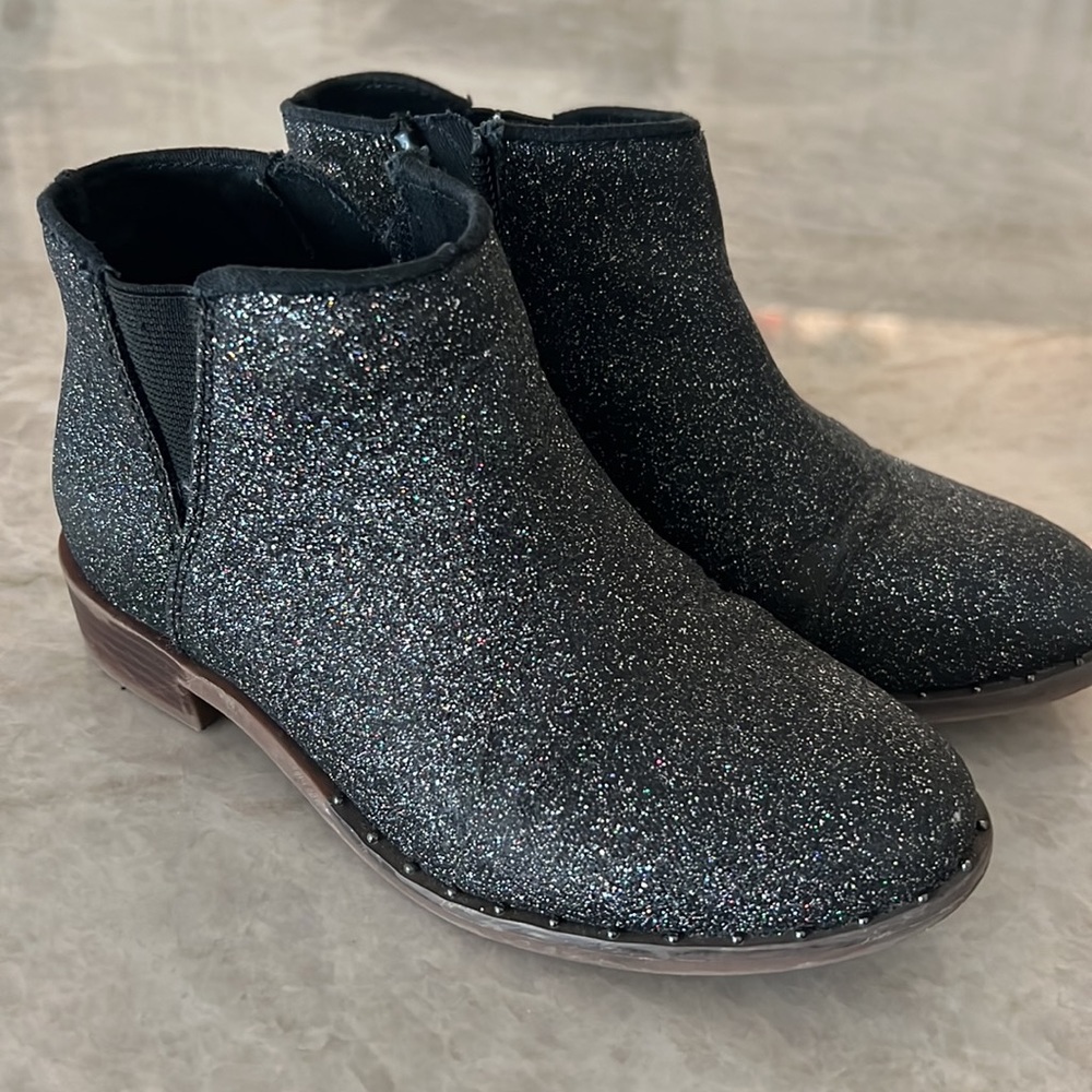EUC • Old Navy Black Sparkle Booties • Size 12